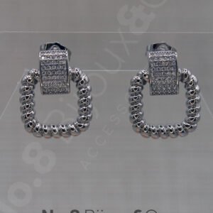 Xuping Gümüş Rengi Kare Formlu Burgu Detaylı Zirkon Taşlı Modern Küpe - Görsel 2